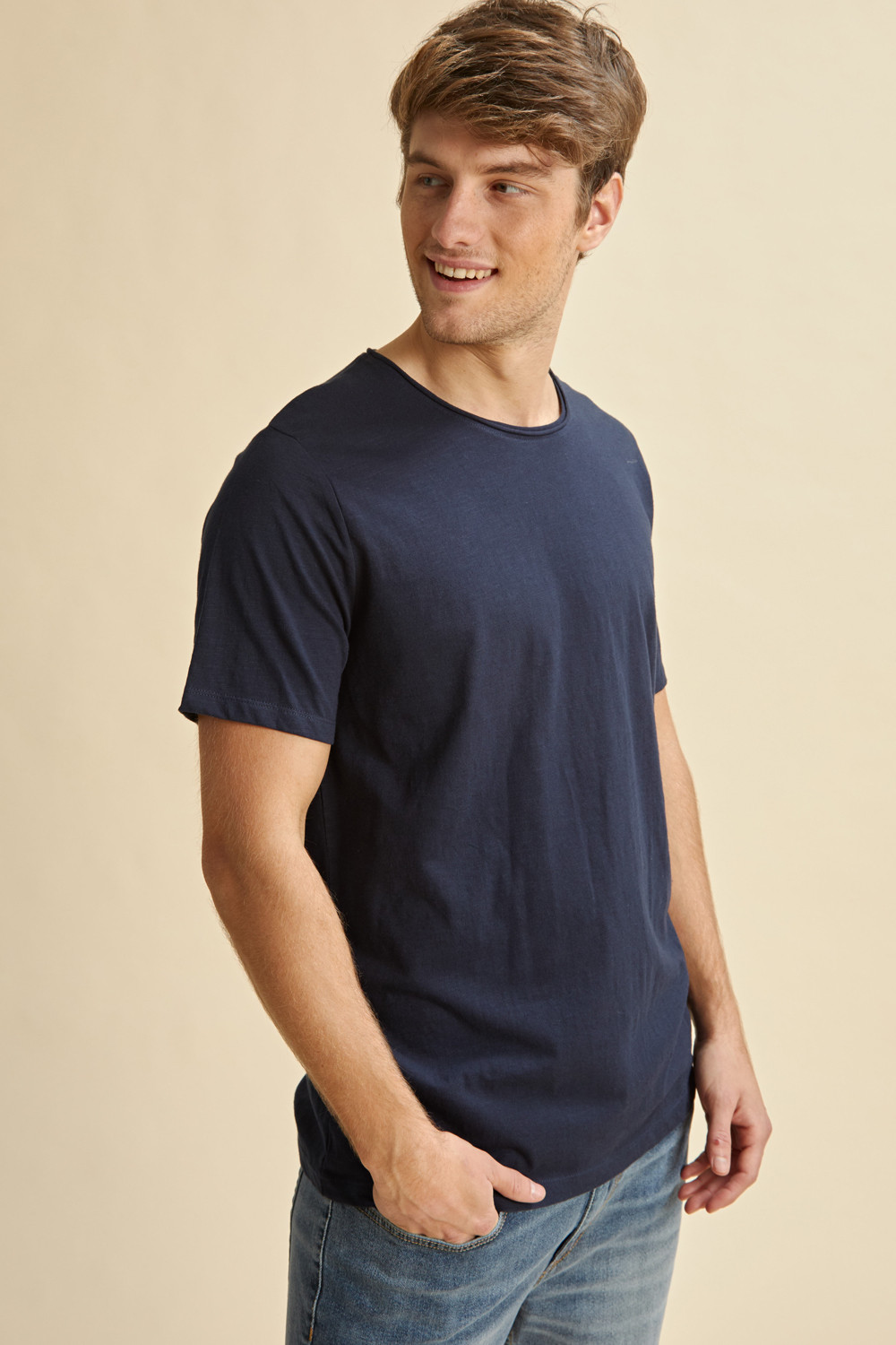 Remera negra